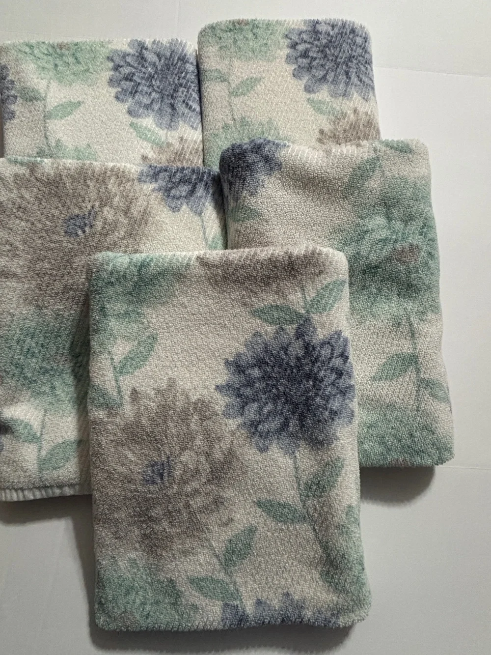 Set of 5 Floral Bath Towels 100% Cotton Soft Blue Sage Green 26x52 Matching